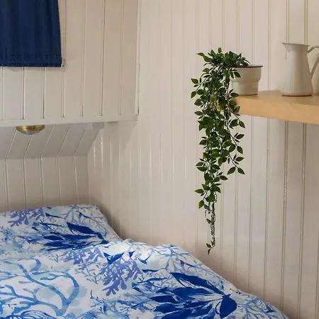 Boat-apartment Hoop Aparthotel Rotterdam
