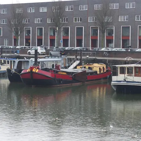 Boat-apartment Hoop